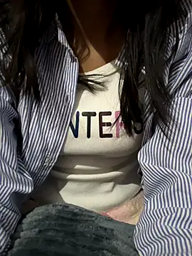 Snapshot of modelnishu chatting on 11/13/25, 02:59 modelnishu online show from 11/13/25, 02:59