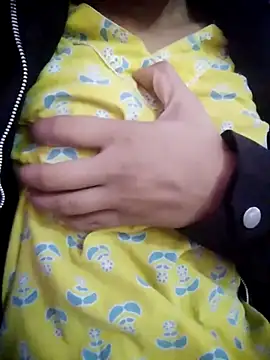 Snapshot of modelnishu chatting on 12/01/25, 10:16 modelnishu online show from 12/01/25, 10:16