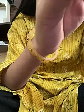 modelnishu online show from 03/07/26, 09:37