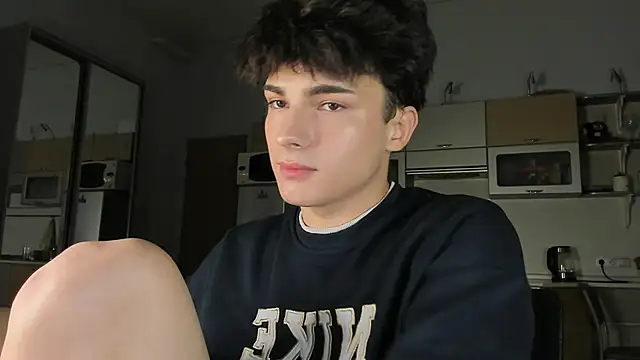 mystic evan online show from 10/10/25, 05:25