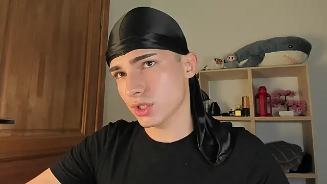 mystic evan online show from 10/24/25, 11:48