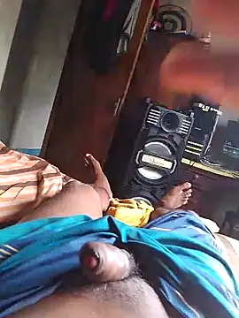 Snapshot of Pogga666 chatting on 11/05/25, 08:17 Pogga666 online show from 11/05/25, 08:17