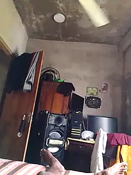 Snapshot of Pogga666 chatting on 10/08/25, 06:15 Pogga666 online show from 10/08/25, 06:15