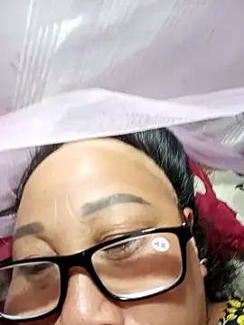 Snapshot of Mamapm20 chatting on 09/13/25, 08:53 Mamapm20 online show from 09/13/25, 08:53