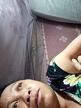 Snapshot of Mamapm20 chatting on 09/22/25, 09:32 Mamapm20 online show from 09/22/25, 09:32