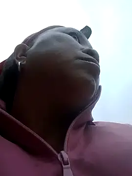 Snapshot of Mamapm20 chatting on 12/16/25, 09:46 Mamapm20 online show from 12/16/25, 09:46