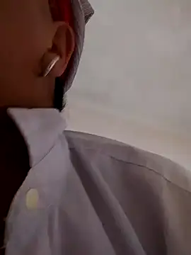 Snapshot of Mamapm20 chatting on 10/08/25, 01:07 Mamapm20 online show from 10/08/25, 01:07