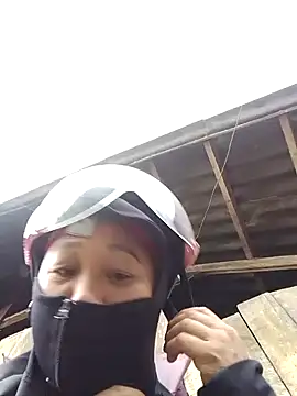 Snapshot of Mamapm20 chatting on 09/28/25, 12:06 Mamapm20 online show from 09/28/25, 12:06