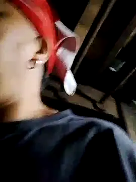 Snapshot of Mamapm20 chatting on 10/14/25, 11:36 Mamapm20 online show from 10/14/25, 11:36