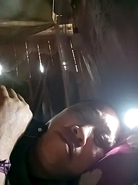 Snapshot of Mamapm20 chatting on 09/10/25, 06:56 Mamapm20 online show from 09/10/25, 06:56