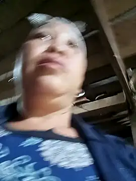 Snapshot of Mamapm20 chatting on 09/19/25, 12:25 Mamapm20 online show from 09/19/25, 12:25