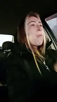 Reina Cummings online show from 12/14/25, 05:24