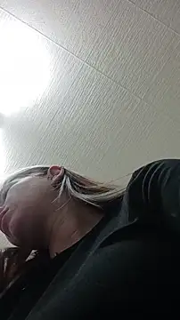 Snapshot of Reina_Cummings chatting on 01/07/26, 06:18 Reina Cummings online show from 01/07/26, 06:18