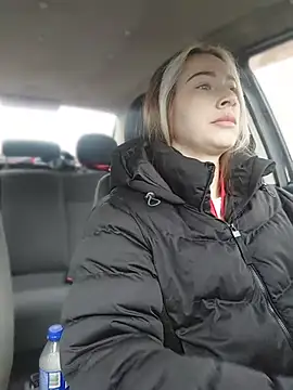 Reina Cummings online show from 03/21/26, 06:03