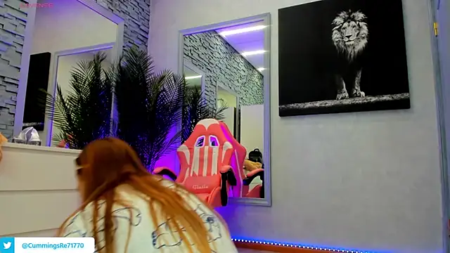 Snapshot of Reina_Cummings chatting on 02/21/26, 08:05 Reina Cummings online show from 02/21/26, 08:05