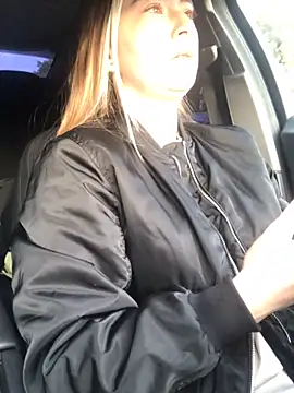 Reina Cummings online show from 09/25/25, 04:51