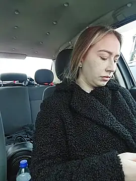 Snapshot of Reina_Cummings chatting on 02/11/26, 06:13 Reina Cummings online show from 02/11/26, 06:13