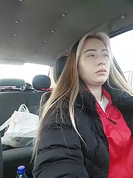 Snapshot of Reina_Cummings chatting on 02/25/26, 06:24 Reina Cummings online show from 02/25/26, 06:24