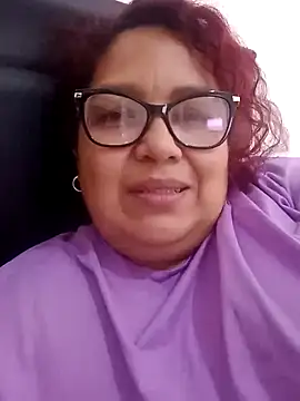 ladytropical1 online show from 09/22/25, 12:44