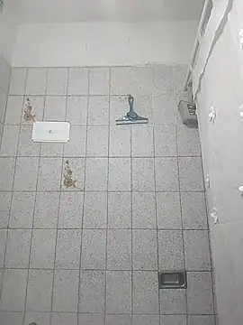 Auroraluna - online show from 12/17/25, 07:41