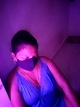 Snapshot of sommyfor123 chatting on 09/15/25, 03:56 sommyfor123 online show from 09/15/25, 03:56