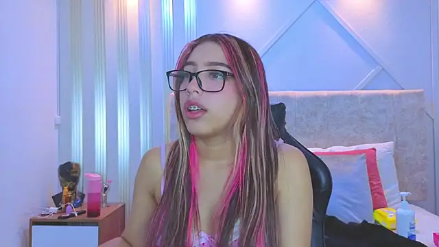 nami sweet  online show from 10/30/25, 12:14