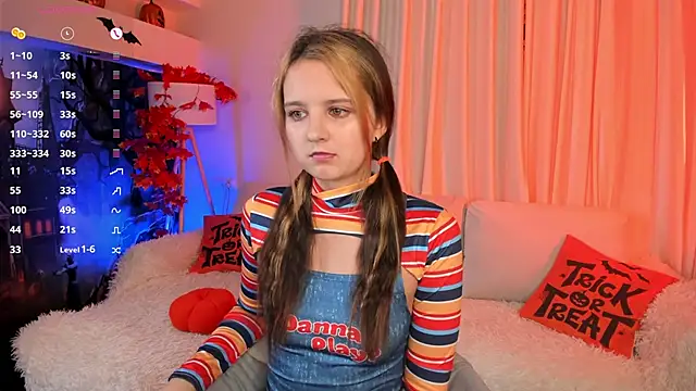 LilLisa online show from 10/26/25, 04:07