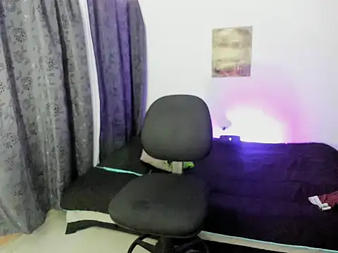 juantalents online show from 11/04/25, 04:11