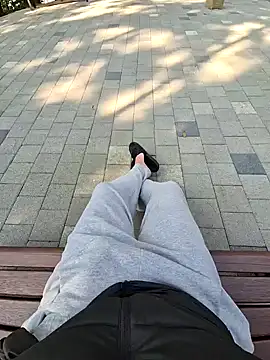 Snapshot of starvingo2002 chatting on 10/26/25, 01:39 starvingo2002 online show from 10/26/25, 01:39