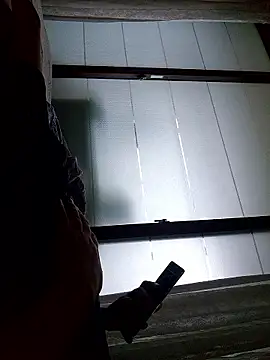 Snapshot of starvingo2002 chatting on 09/19/25, 07:45 starvingo2002 online show from 09/19/25, 07:45