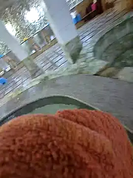 starvingo2002 online show from 12/21/25, 03:41