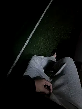 starvingo2002 online show from 11/09/25, 01:04