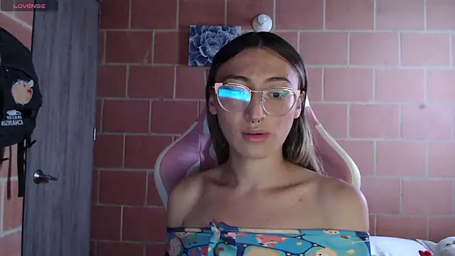 Andrea camilaaa online show from 02/23/26, 02:17