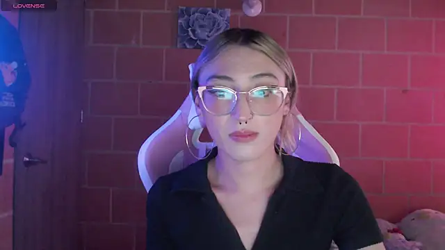 Andrea camilaaa online show from 04/09/26, 07:42