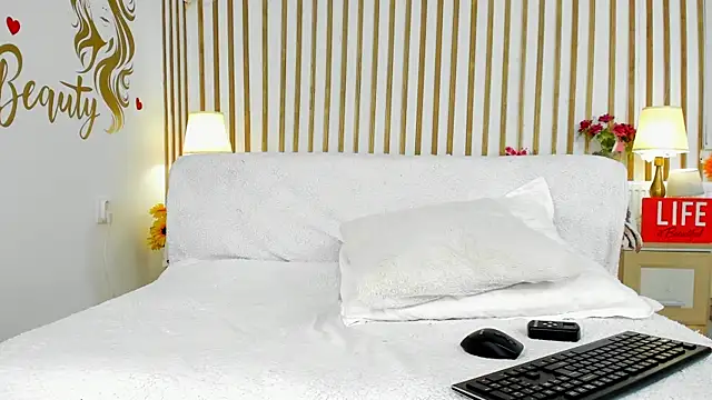 NatyPreciousss online show from 10/06/25, 07:53