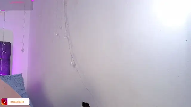 MaraDiaz11 online show from 04/14/26, 09:09