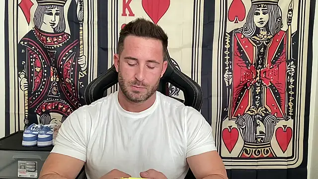 brettmycles28 online show from 11/06/25, 05:17