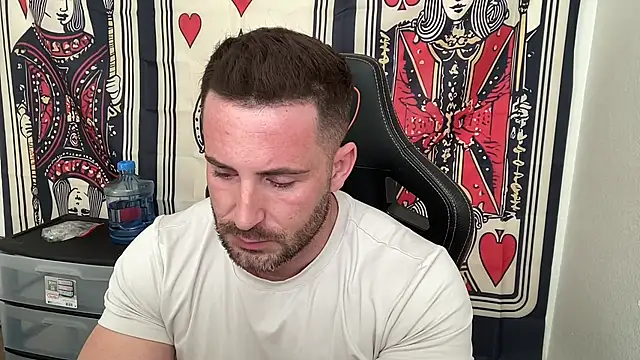 brettmycles28 online show from 11/13/25, 04:22