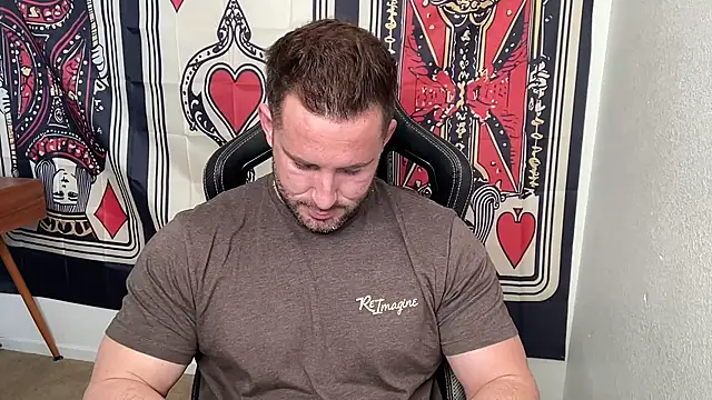 brettmycles28 online show from 12/14/25, 08:25