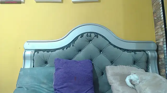 MisRoos online show from 11/08/25, 02:53