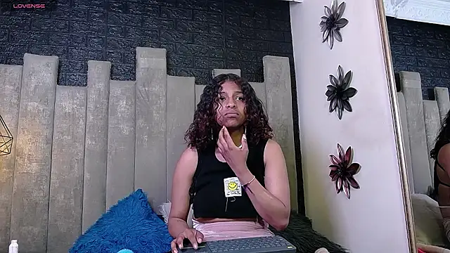 MisRoos online show from 03/28/26, 02:18