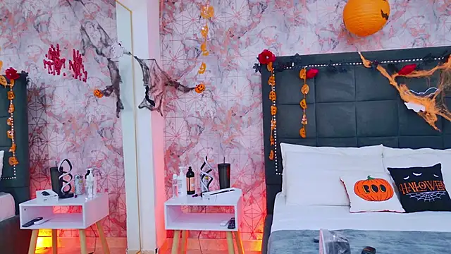 Angelique Angell online show from 11/02/25, 07:41