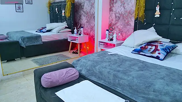 Angelique Angell online show from 12/05/25, 07:45