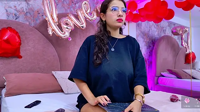 Angelique Angell online show from 02/20/26, 11:45