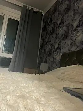 Snapshot of raen001 chatting on 02/08/26, 10:07 raen001 online show from 02/08/26, 10:07