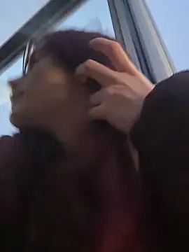 Snapshot of raen001 chatting on 11/29/25, 04:18 raen001 online show from 11/29/25, 04:18