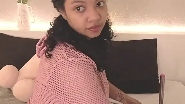 Snapshot of CandelaCool_ chatting on 07/12/26, 12:17 CandelaCool online show from 07/12/26, 12:17