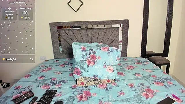 Snapshot of Laurasofia01 chatting on 10/09/25, 05:02 Laurasofia01 online show from 10/09/25, 05:02