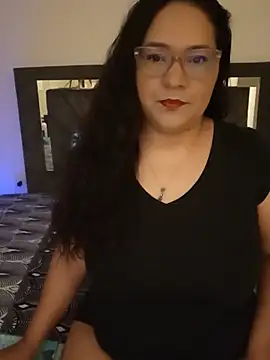 Laurasofia01 online show from 06/01/26, 12:16