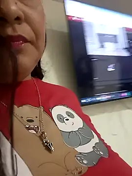 Snapshot of Laurasofia01 chatting on 10/04/25, 03:52 Laurasofia01 online show from 10/04/25, 03:52